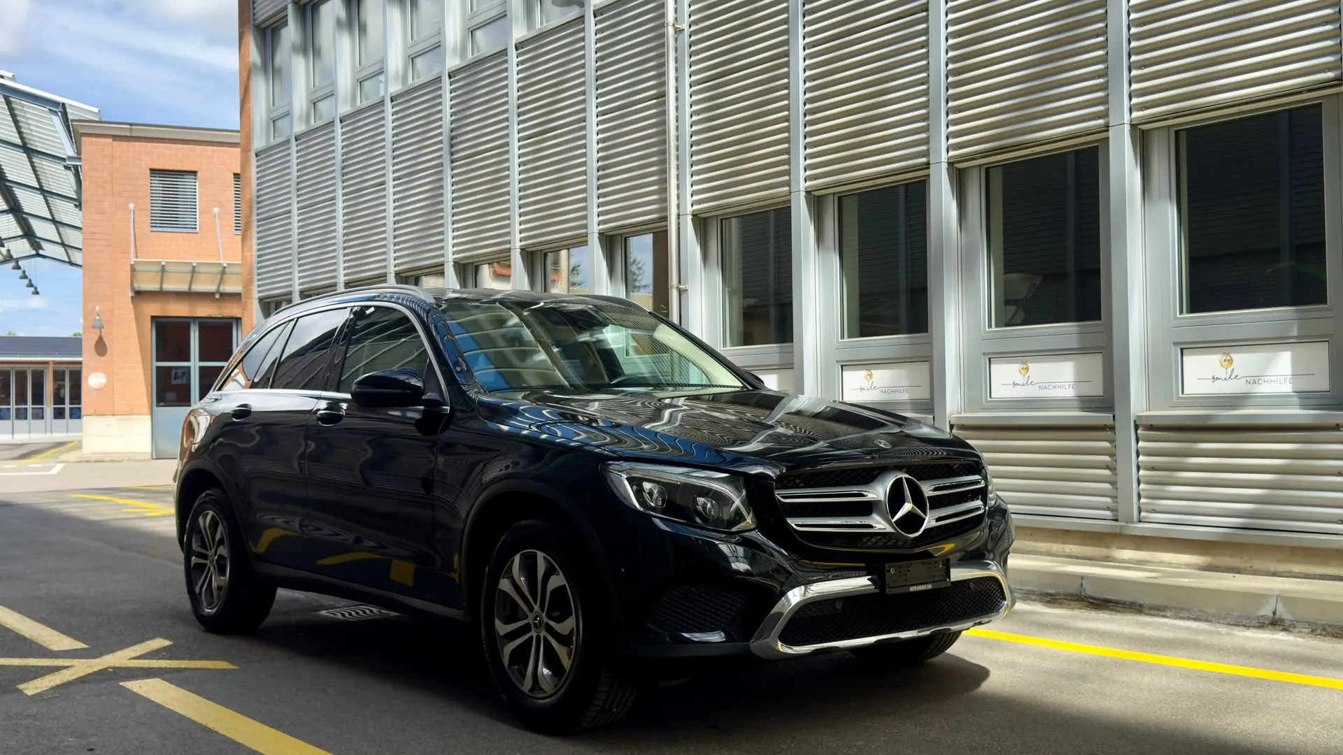 Mercedes-Benz GLC 220 d 4MATIC — SUV premium diesel, entretien récent — vue extérieure