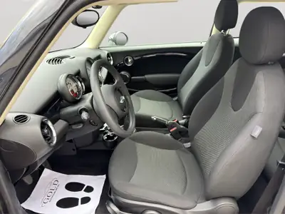 MINI One 2014 — Citadine urbaine compacte, seulement 27'500 km, expertisée — rear view