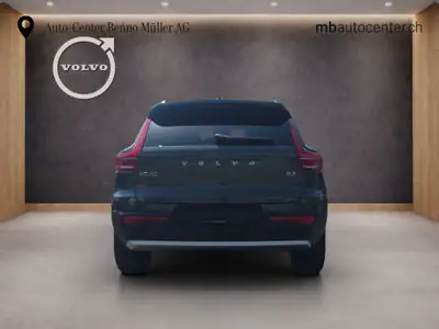 Volvo XC40 2.0 B3 MH Core — SUV hybride mild avec très faible kilométrage — intérieur