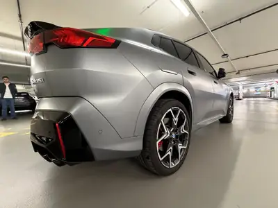BMW X2 M35i xDrive 2024 — Performance sportive et polyvalence urbaine — Miniature 7