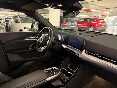 BMW X2 M35i xDrive 2024 — Performance sportive et polyvalence urbaine — Miniature 13