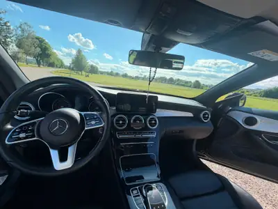 Mercedes-Benz C 180 Cabriolet — Élégance décapotable, motorisation efficace et sans sinistre — interni