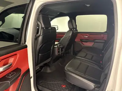 Dodge Ram 1500 5.7 Rebel — Pickup muscle américain, première main, garantie incluse — detail