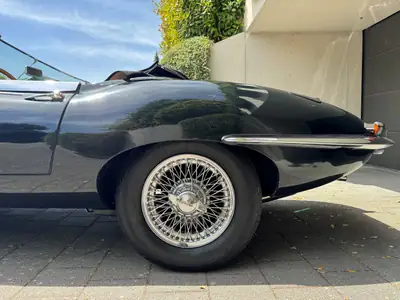 Jaguar E-Type Série 1 1962 — Un chef-d'œuvre cabriolet britannique, seulement 32 100 km — Miniatura 8