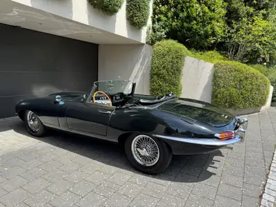 Jaguar E-Type Série 1 1962 — Un chef-d'œuvre cabriolet britannique, seulement 32 100 km — Miniatura 12