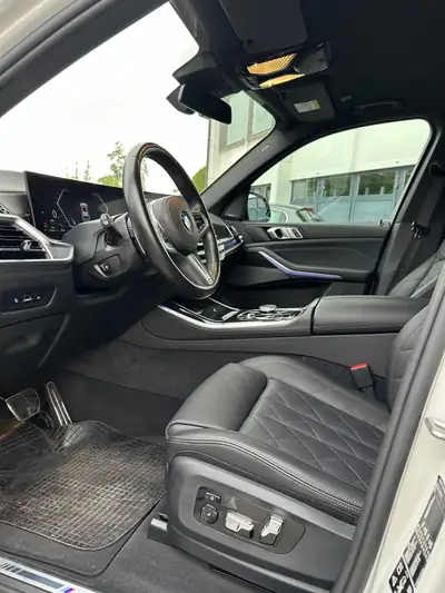 BMW X5 30d xDrive SAG 2024 — SUV premium diesel, 46 000 km, entretien impeccable — Miniature 9