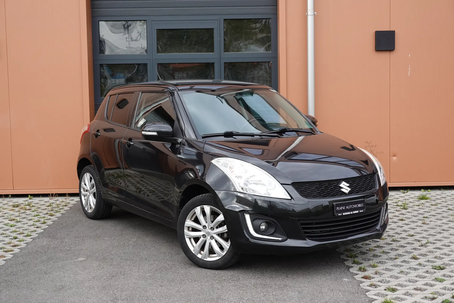Suzuki Swift 1.2i 16V GL — Citadine robuste 4x4, sièges chauffants et moteur économe