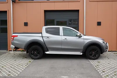 Fiat Fullback SX 2.4 MJ — Pick-up 4WD robuste, équipé GPS et caméra 360° — intérieur