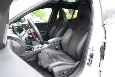 BMW M135i xDrive M Sport Pro — Berline sportive 306 ch, toit panoramique, faible kilométrage — Miniature 25
