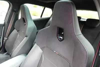 BMW M135i xDrive M Sport Pro — Berline sportive 306 ch, toit panoramique, faible kilométrage — Miniature 27