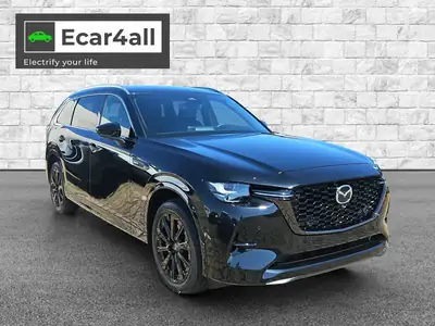Mazda CX-80 e-Skyactiv PHEV 327 AWD — SUV 7 places hybride rechargeable, 100 km seulement — vista posteriore