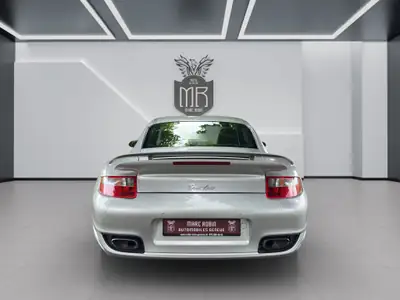 Porsche 911 Turbo 2007 — Légendaire coupé sportif, 480 ch, état impeccable — dashboard