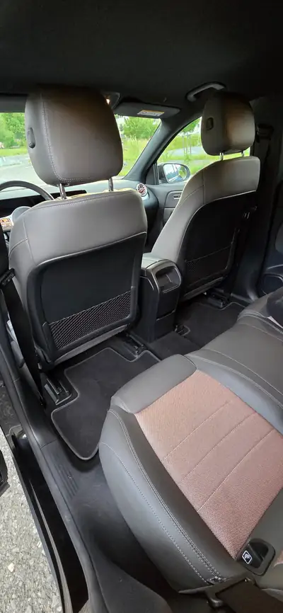 Mercedes-Benz EQA 250 — SUV électrique 292 ch, 4-roues motrices, seulement 32 500 km — Miniature 14