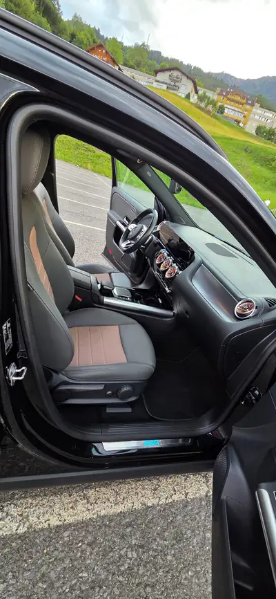 Mercedes-Benz EQA 250 — SUV électrique 292 ch, 4-roues motrices, seulement 32 500 km — Miniature 15