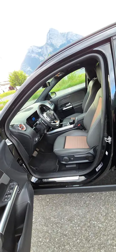 Mercedes-Benz EQA 250 — SUV électrique 292 ch, 4-roues motrices, seulement 32 500 km — Miniature 13