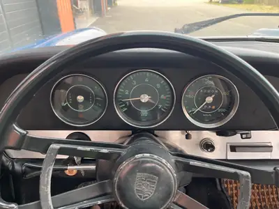 Porsche 912 Châssis court 1966 — Coupé sportif de légende, 82'000 km — Miniature 7