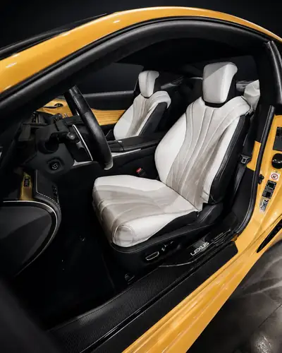 LEXUS LC500 Sport+ Limited Edition — Coupé V8 5.0L Jaune Iconic, 55'000 km — Miniature 7
