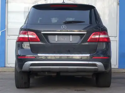Mercedes-Benz ML 350 BlueTEC — SUV premium diesel 4x4, entretien châssis premium — dashboard