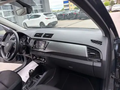 Skoda Fabia 1.4 TDI Style DSG — Citadine efficace, entretenue, prête à rouler — Thumbnail 23