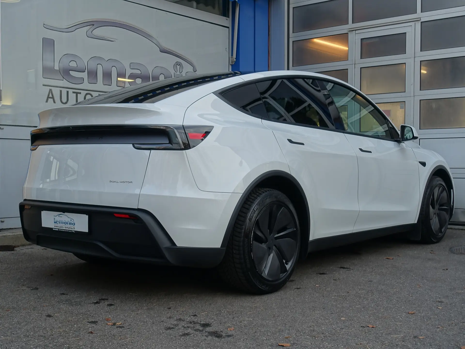 Tesla Model Y 2025 occasion Bussigny — 4