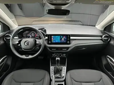 Skoda Fabia 1.0 TSI Top Selection DSG — Citadine agile avec garantie 5 ans — Thumbnail 15