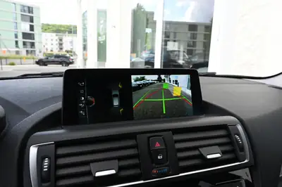 BMW 116d Urban Line — Berline diesel efficace, sans accident, garantie 1 an — Thumbnail 24