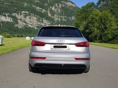Audi RS Q3 2.5 TFSI Quattro — SUV haute performance, 340 ch, entretien à jour — tableau de bord