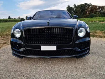 Bentley Flying Spur 6.0 W12 — Berline de prestige, 635 ch, Vert métallisé — tableau de bord
