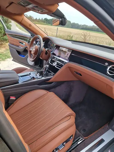 Bentley Flying Spur 6.0 W12 — Berline de prestige, 635 ch, Vert métallisé — Miniature 18