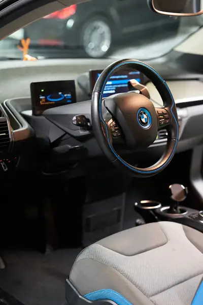 BMW i3S E-Motor 120 Ah — Électrique urbain compact, 52'000 km seulement — Miniature 8