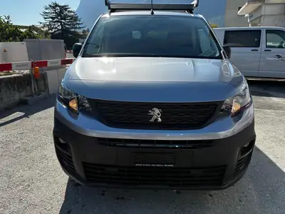 Peugeot Partner 1.6 BlueHDI 100 — Utilitaire compact économe, 70'000 km seulement — Seitenansicht