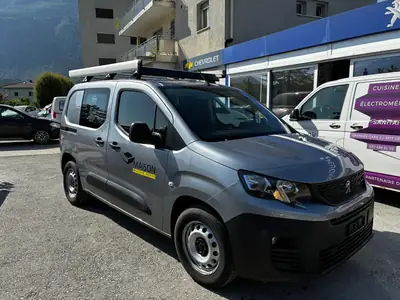 Peugeot Partner 1.6 BlueHDI 100 — Utilitaire compact économe, 70'000 km seulement — Außenansicht