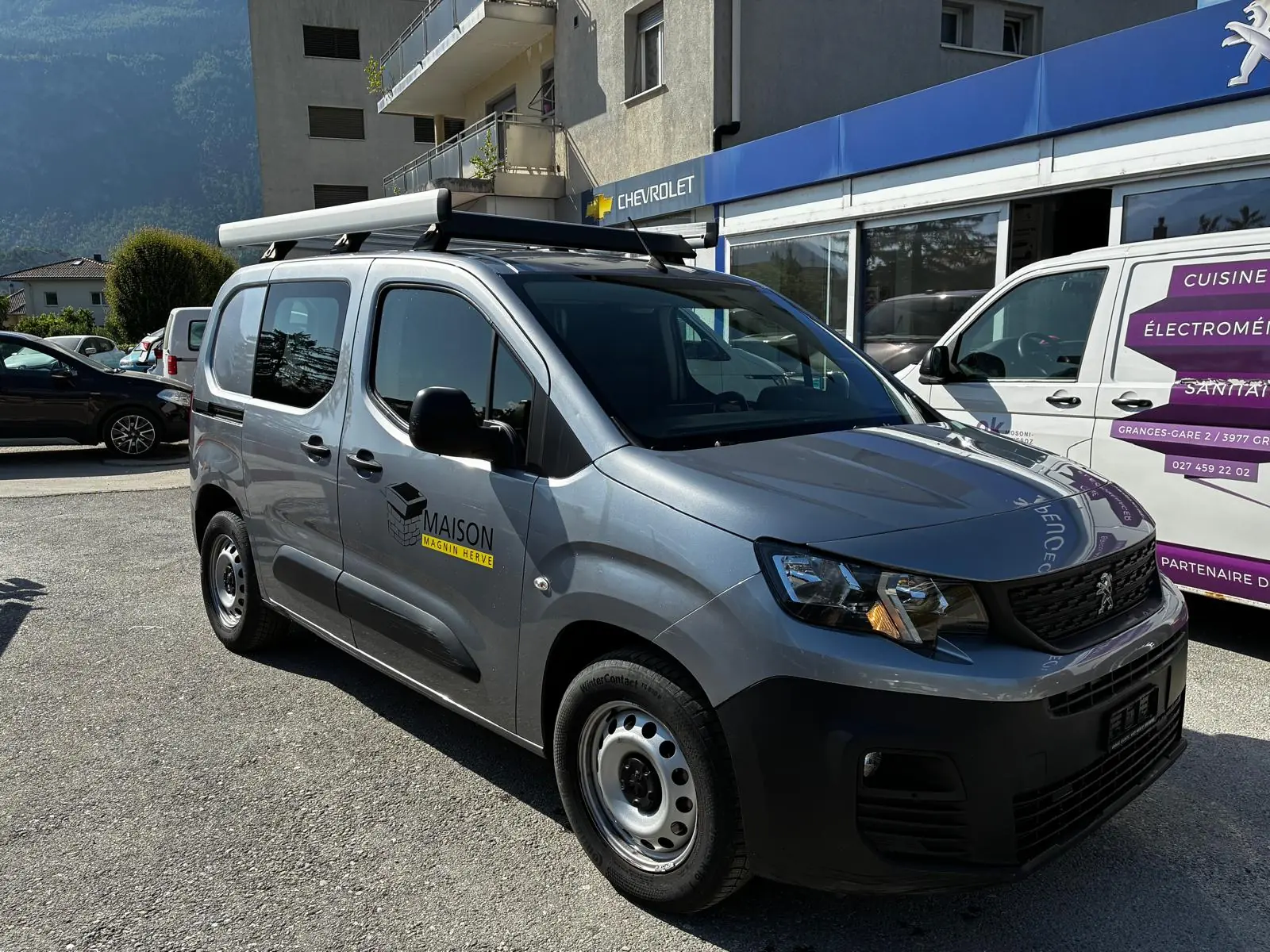 Peugeot Partner 1.6 BlueHDI 100 — Utilitaire compact économe, 70'000 km seulement — Außenansicht