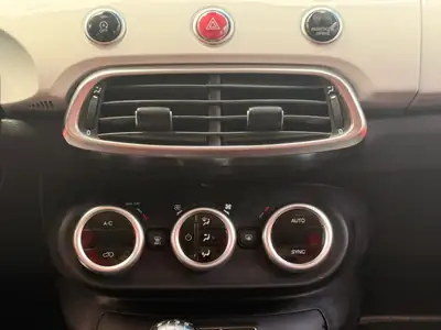 FIAT 500X 1.4T Lounge — SUV compact polyvalent, sans sinistre, équipé — Thumbnail 24