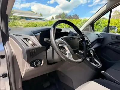 Ford Transit Connect Van T230 — Utilitaire diesel fiable, 208 000 km, équipements complets — Thumbnail 14