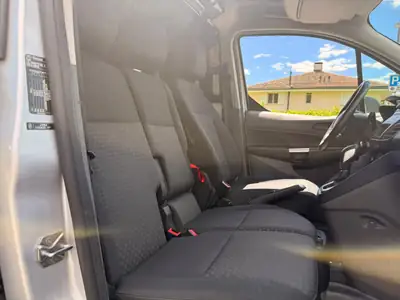 Ford Transit Connect Van T230 — Utilitaire diesel fiable, 208 000 km, équipements complets — Thumbnail 13
