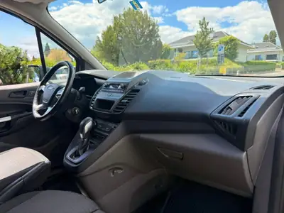 Ford Transit Connect Van T230 — Utilitaire diesel fiable, 208 000 km, équipements complets — Thumbnail 15