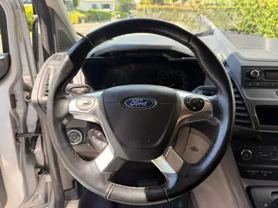 Ford Transit Connect Van T230 — Utilitaire diesel fiable, 208 000 km, équipements complets — Thumbnail 16