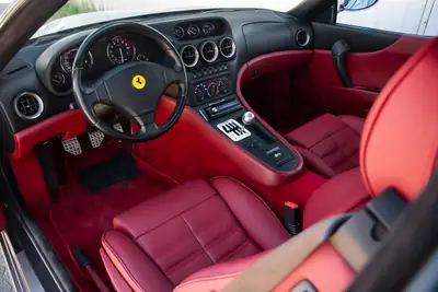 Ferrari F550 Maranello 1998 — Légendaire V12 485 ch, kilométrage préservé — Miniatur 7