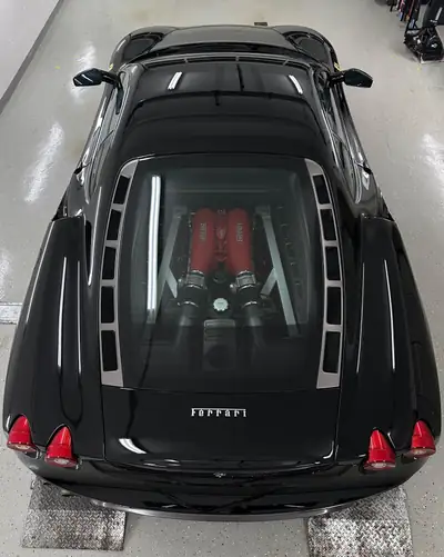 Ferrari F430 Coupé 490 ch — Légendaire italienne en excellent état, 39'223 km — tableau de bord