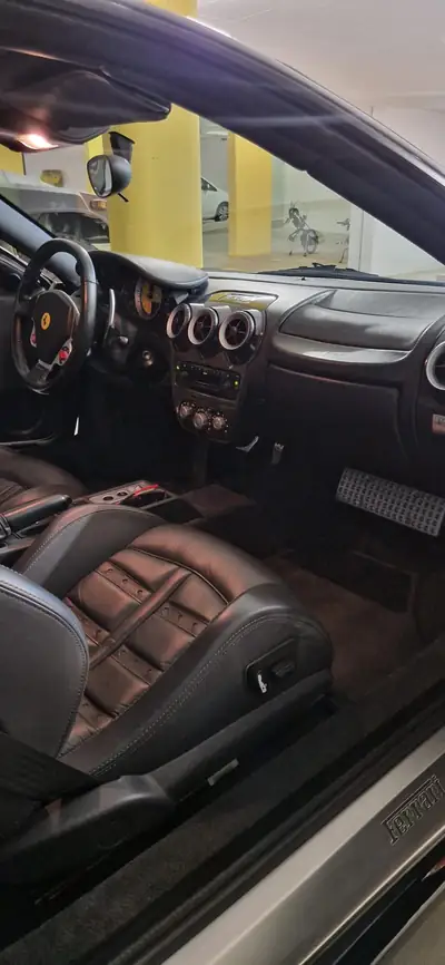 Ferrari F430 Coupé 490 ch — Légendaire italienne en excellent état, 39'223 km — Miniature 7