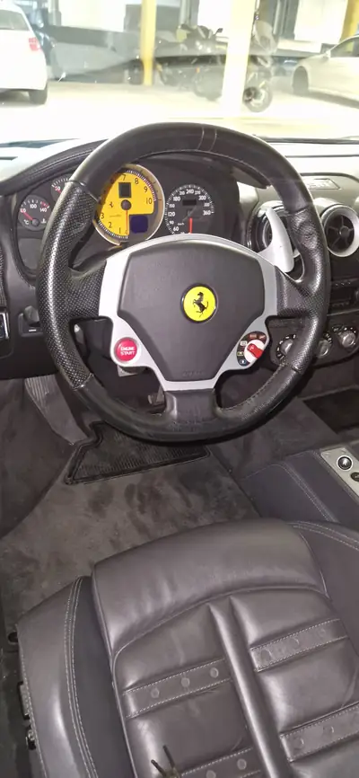 Ferrari F430 Coupé 490 ch — Légendaire italienne en excellent état, 39'223 km — Miniature 10