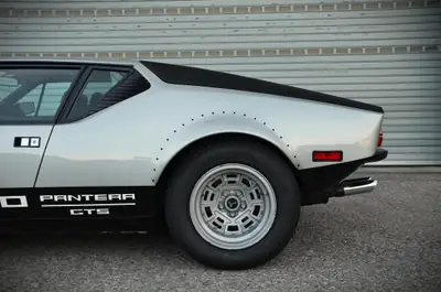 DE TOMASO PANTERA GTS 1973 — Légende italienne rare, état d'origine exceptionnel — intérieur