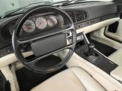 Porsche 944 S2 Cabrio 1991 — Roadster de légende, état impeccable, combo couleur rare — Miniature 11