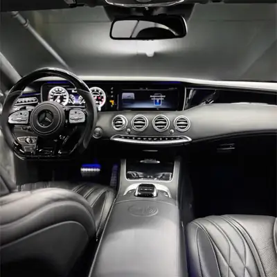 Mercedes-Benz S 63 AMG Coupé — Puissance 585 ch, design blanc éclatant — Armaturenbrett