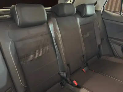 VW T-Cross 1.0 TSI Life DSG — SUV compact urbain, transmission automatisée, 79 500 km — Miniatur 8