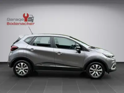 Renault Captur 0.9 12V Zen — SUV compact économique, 7400 km seulement — detail