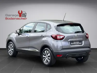 Renault Captur 0.9 12V Zen — SUV compact économique, 7400 km seulement — interior