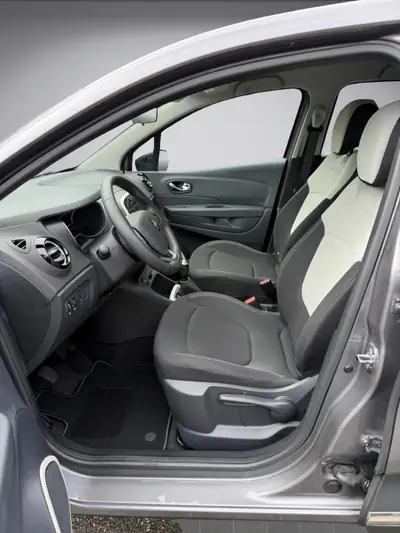 Renault Captur 0.9 12V Zen — SUV compact économique, 7400 km seulement — Thumbnail 10