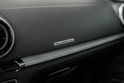 Audi S3 2.0 TFSI Quattro 2013 — Berline sportive allemande, 301 ch et roues hiver — Thumbnail 15